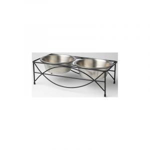 Stainless steel bowls are removeable and dishwasher safe.